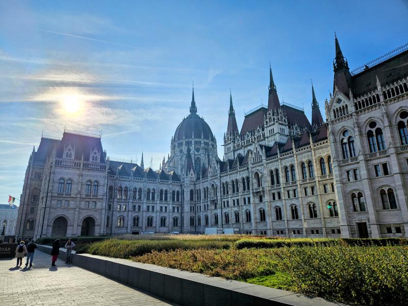 Pesti séta a belvárosban, a Parlament